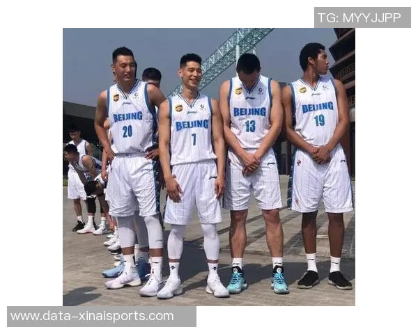 翟晓川:林书豪是顶级球员融入球队的速度非常快 翟晓川:林书豪是顶级球员融入球队的速度非常快