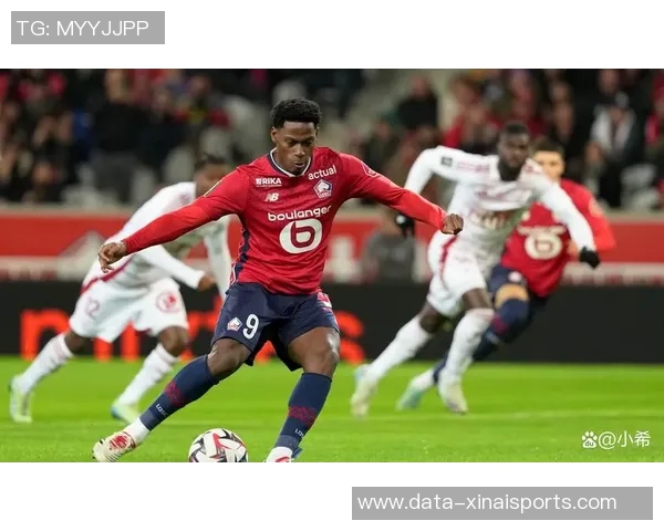 世体:卡萨多因身体不适提前退出训练,出战皇家社会成疑 世体:卡萨多因身体不适提前退出训练,出战皇家社会成疑